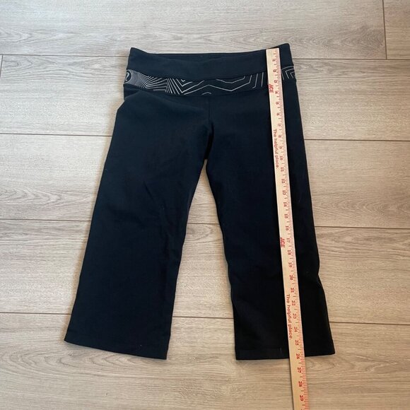 Lululemon Black Cropped Yoga Pants Unsized - Picture 3 of 9